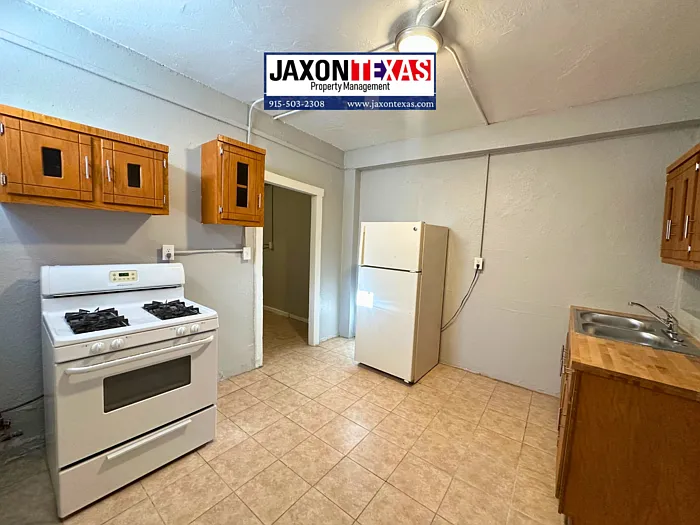 3121 Frutas Ave #4 — Photo 8