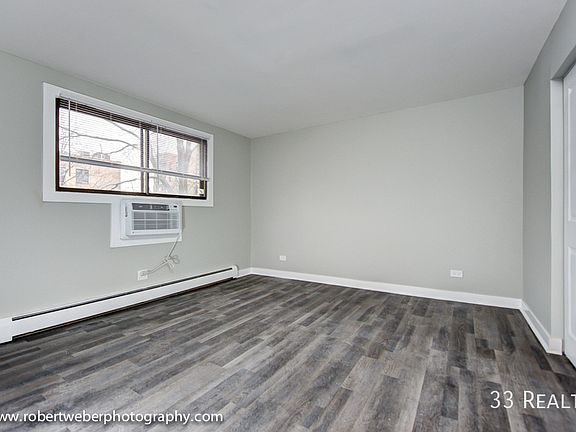 2nd image of 1619 E Thacker St #305