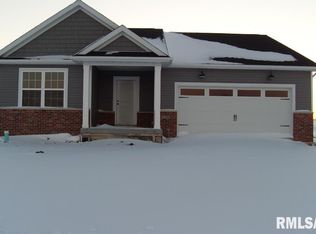 1230 Brown Ct, Washington, IL 61571