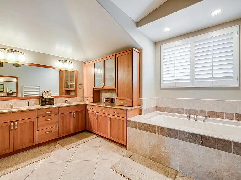 34032 Bedford Ln — Photo 11