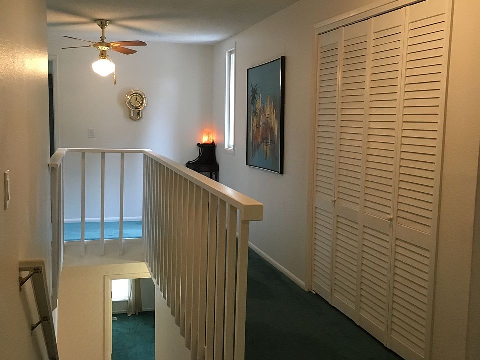 1st image of 4239 Highline Dr SE