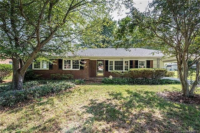 1st image of 1926 Echo Ln