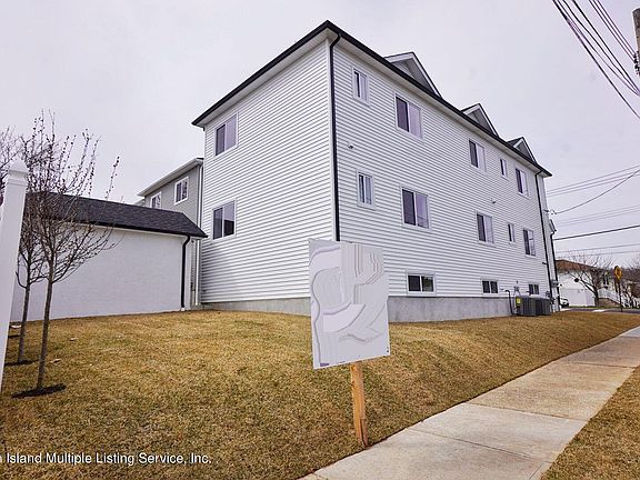 4th image of 424 Lamont Ave