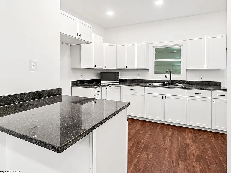 44 Edgehill St — Photo 13