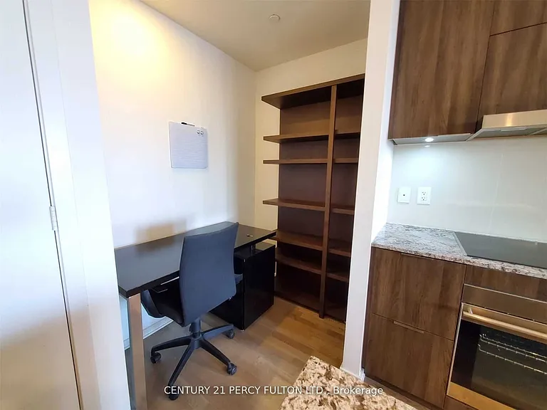 1 Bloor St E #3206 — Photo 4