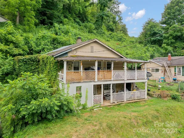 352 Welch St, Waynesville, NC 28786