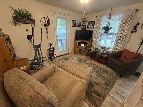 3rd image of 107 W Simpson St APT 3