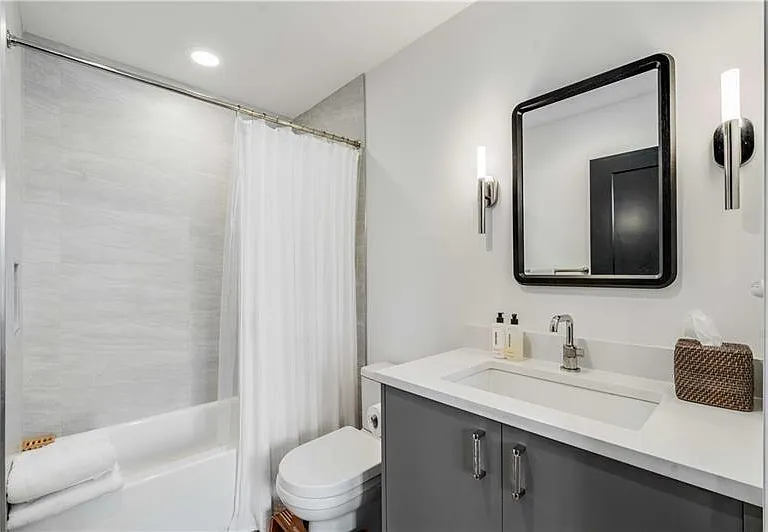 661 Auburn Ave NE #16 — Photo 8