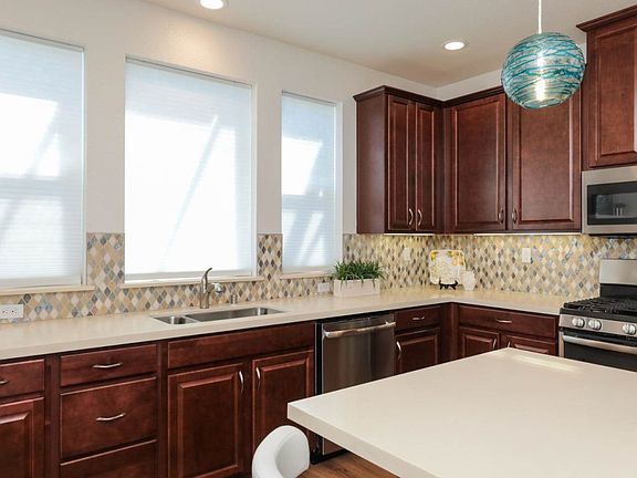 3rd image of 2738 Goble Ln #4