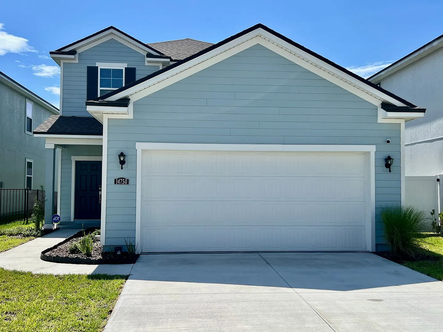 Large 4 Bed, 3 Bath Home with Loft Built in 2024! — Photo 3