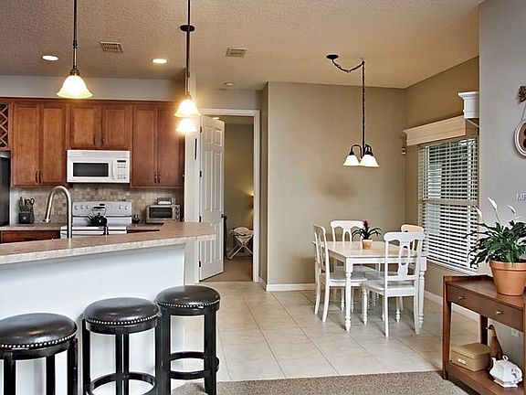 5th image of 516 Cypress Oak Cir