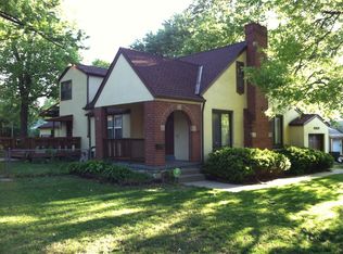 9009 E 68th St, Raytown, MO 64133