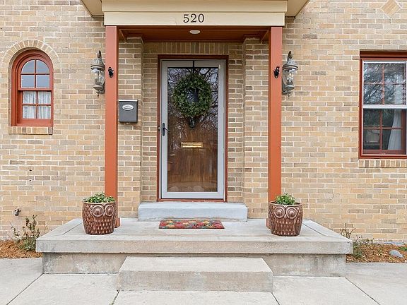 3rd image of 520 N Broadview St