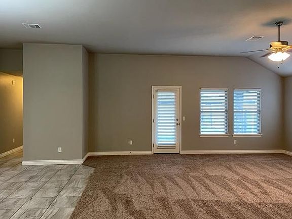 4th image of 1240 SW 158th St
