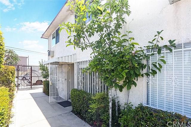2nd image of 11005 Kittridge St APT 102