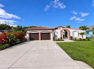 2416 Regent Way, Kissimmee, FL 34758