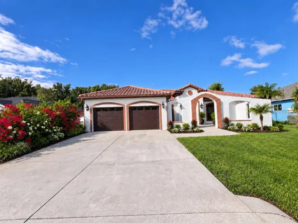 2416 REGENT WAY, KISSIMMEE, FL 34758