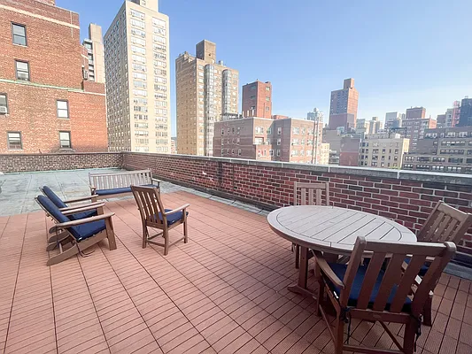 Rented by Metropolitan Property Group | media 6