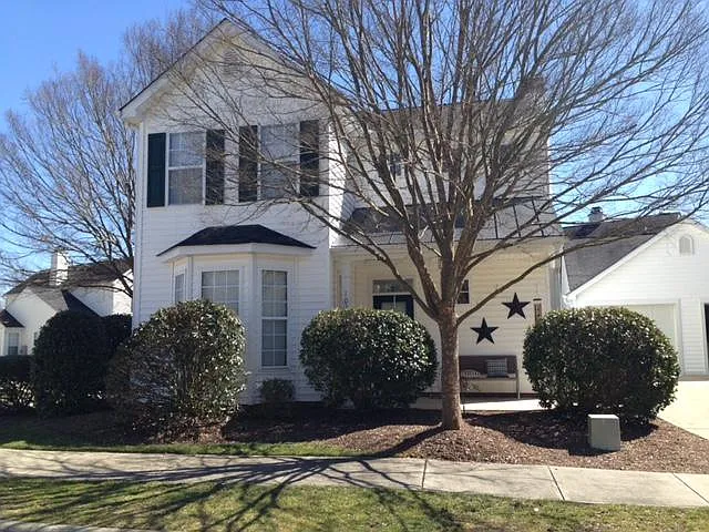 1020 Purple Glory Dr — Photo 1