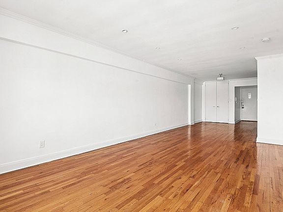 2nd image of 495 E 7th St APT 4A