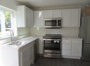 23620 79th Ave W #B, Edmonds, WA 98026
