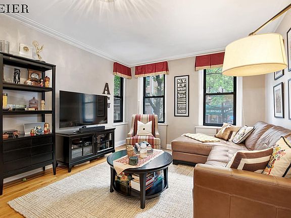 2nd image of 350 E 77th St APT 1C