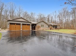 2121 Oak Ridge Dr, Champion, PA 15622