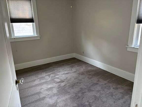 5th image of 52 Maynard St