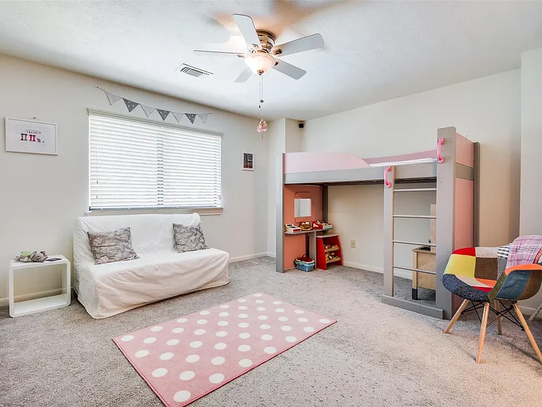 14202 Scarborough Fair St — Photo 38