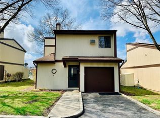 6 Windsor Mews, Middletown, NY 10940