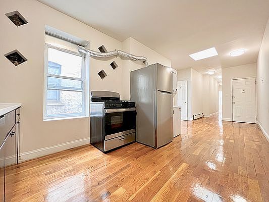 5th image of 236 New York Ave #4B