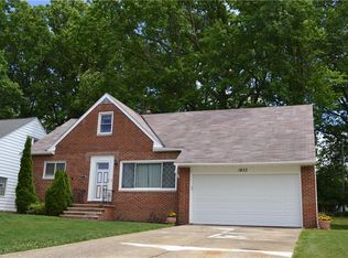 1833 Kapel Dr, Euclid, OH