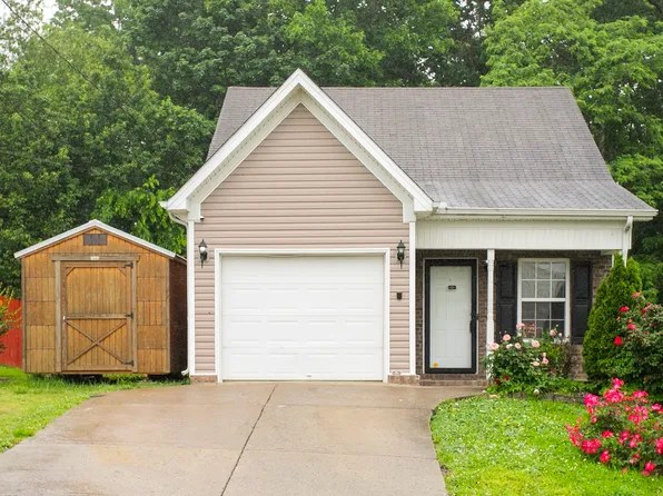 1543 James Gafford Dr, La Vergne, TN 37086