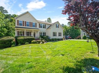 5106 Timsbury Pointe Dr, Chester, VA 23831