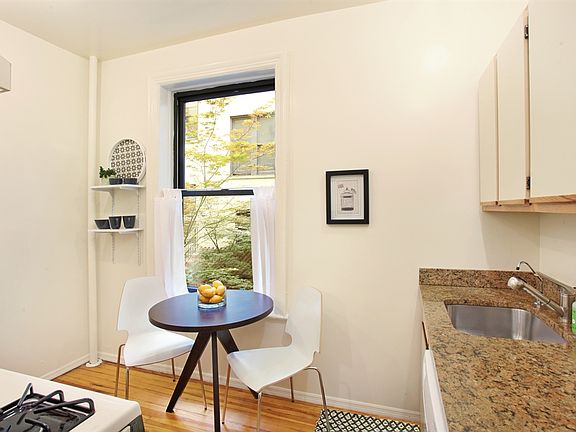 2nd image of 264 6th Ave APT 1A