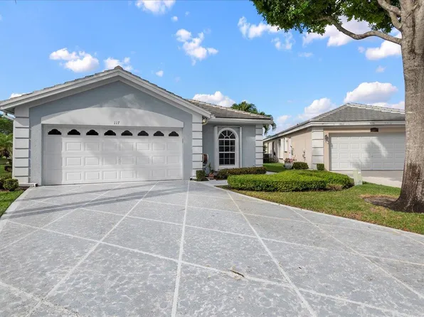 117 Harbor Lake Circle, Greenacres, FL 33413