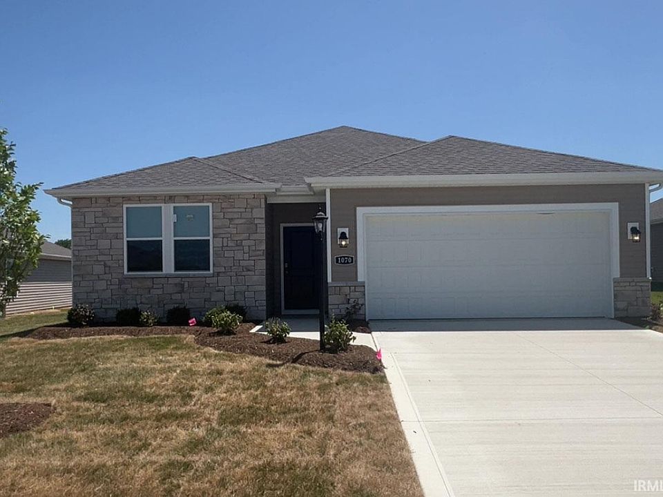 2nd image of 1070 Pleasant Hill Pl