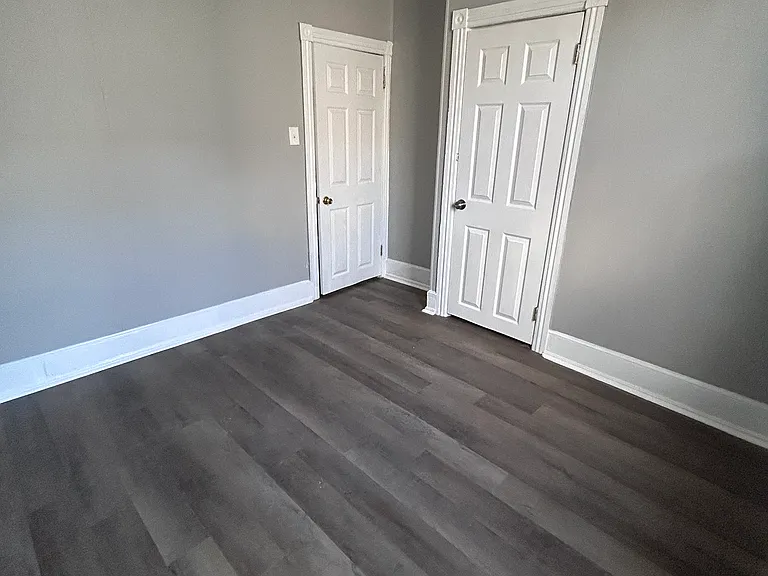 5819 Pemberton St — Photo 14