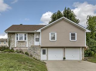 814 Apple Blossom St, Excelsior Springs, MO 64024