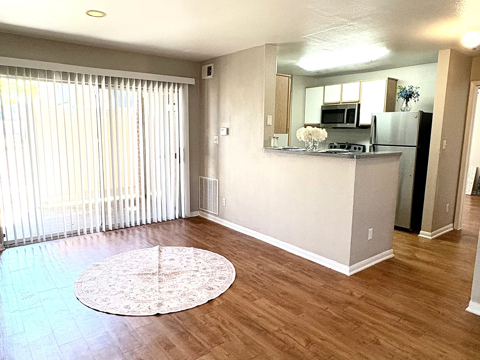 Hawks Landing Townhomes and Apartments — Photo 2