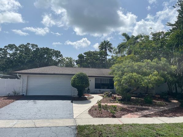 3348 Balboa Cir E