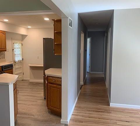 5th image of 11167 Pine Forest Dr