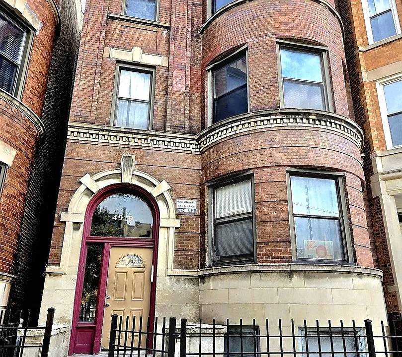 4939 S Vincennes Ave #3