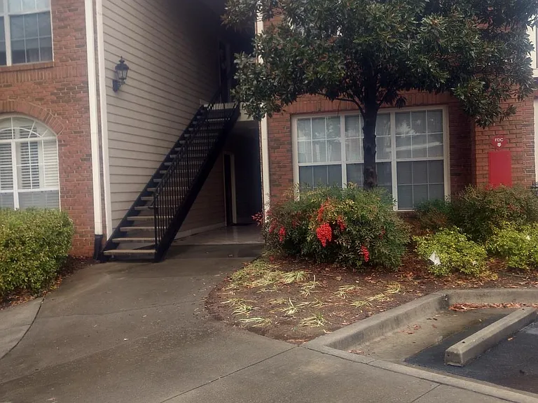 200 Renaissance Pkwy NE #318 — Photo 9