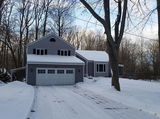 6491 Spruce Ln, Holland, MI 49423
