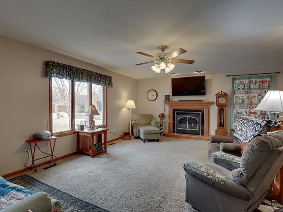 4th image of 2414 Lindsey Ct