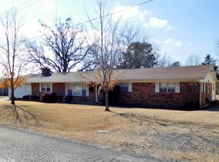 1409 Tyler St, Mena, AR 71953