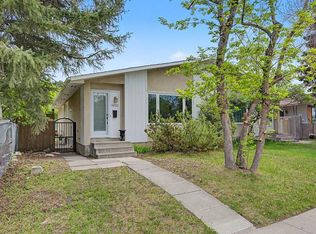 6322 W 37th St SW, Calgary, AB T3E 5M8