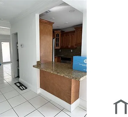 6466 SW 15th St — Photo 17