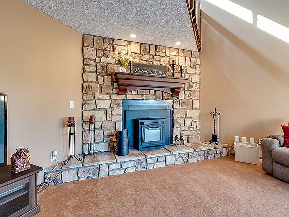 3rd image of 1268 Timbercreek Dr